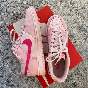 PINK NIKE DUNK LOW